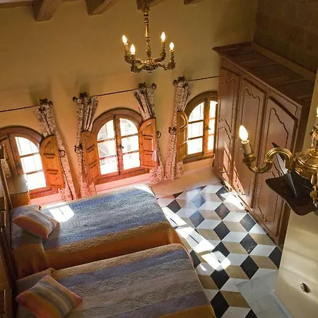 Casa Cavez * Sangarrén